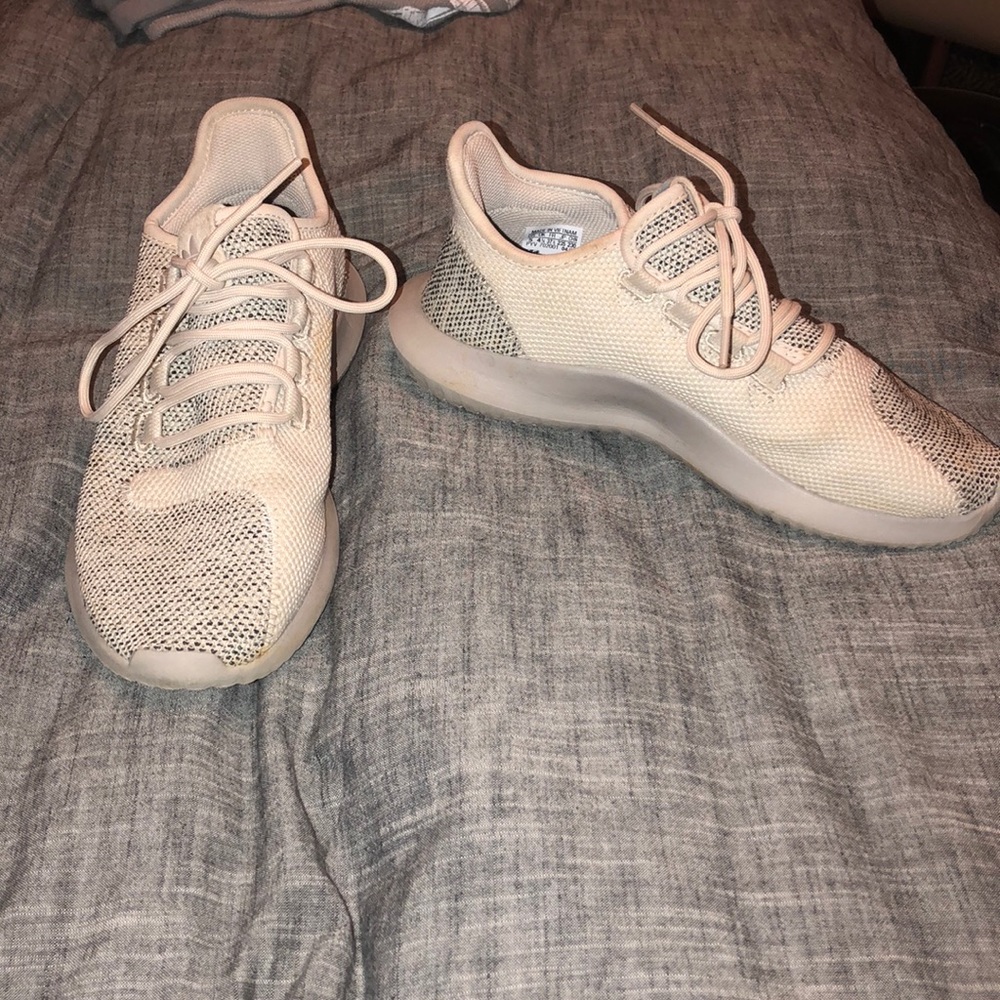 Adidas Tennis Shoes